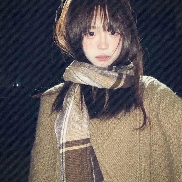 她与她的自画像